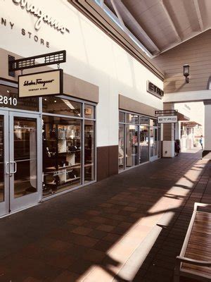 Burberry Outlet in Livermore, CA 94551 .